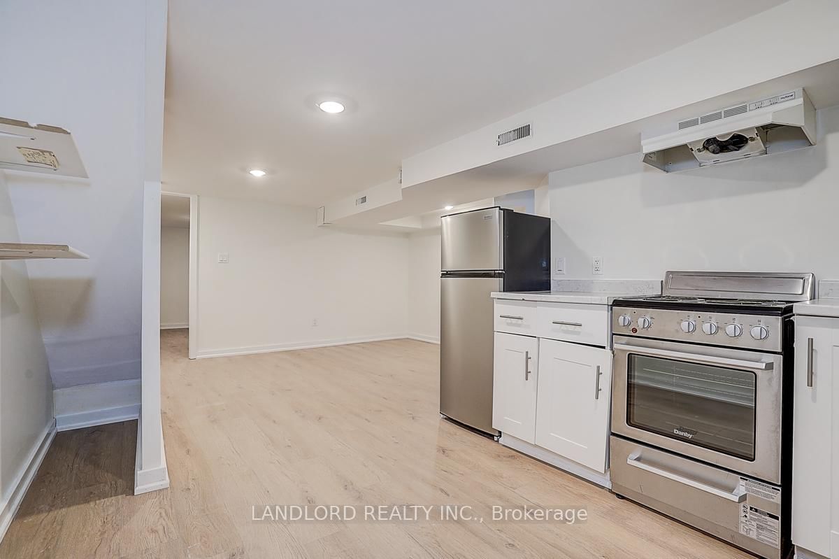 96 Wiltshire Avenue, Unit Lower - Photo 24