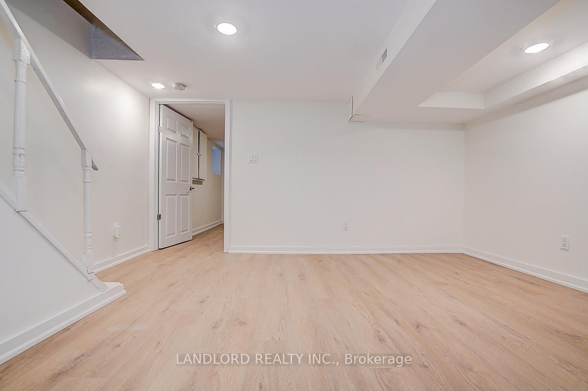 96 Wiltshire Avenue, Unit Lower - Photo 27