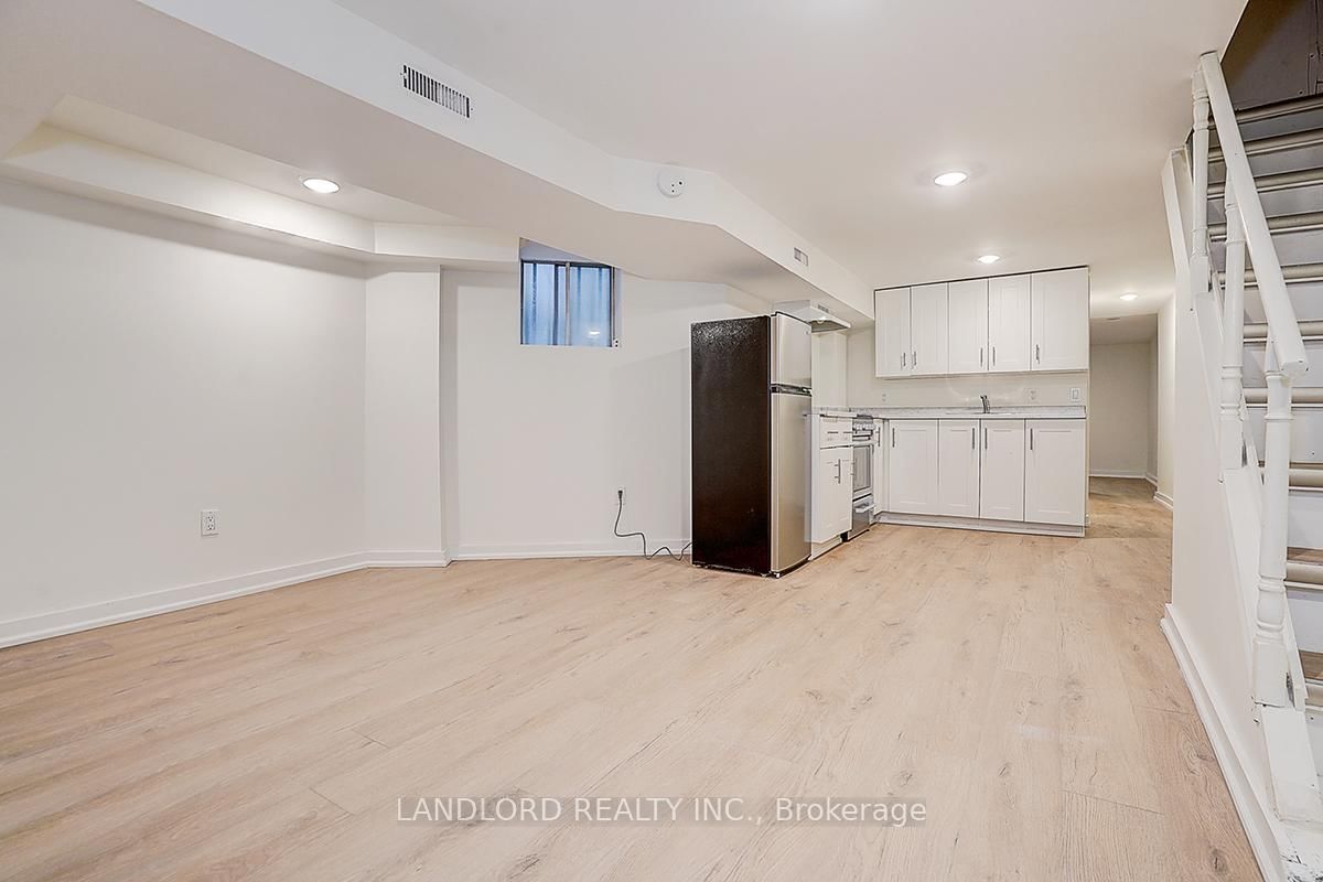 96 Wiltshire Avenue, Unit Lower - Photo 31