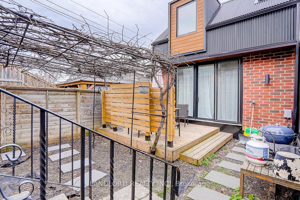 96 Wiltshire Avenue, Unit Lower - Photo 5