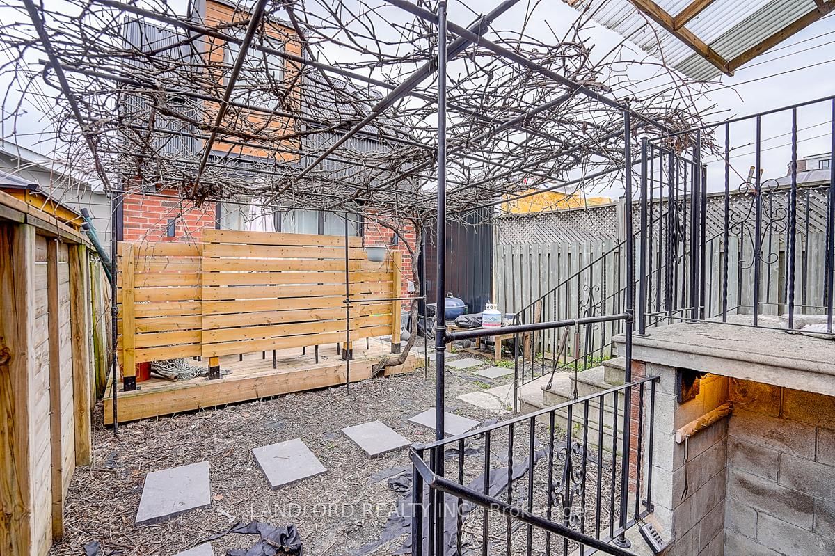 96 Wiltshire Avenue, Unit Lower - Photo 9