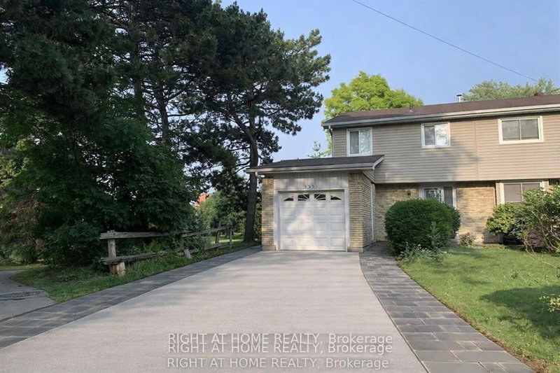 Upper - 3551 Autumnleaf Cres, Mississauga, L5L 1K6 | Image 2