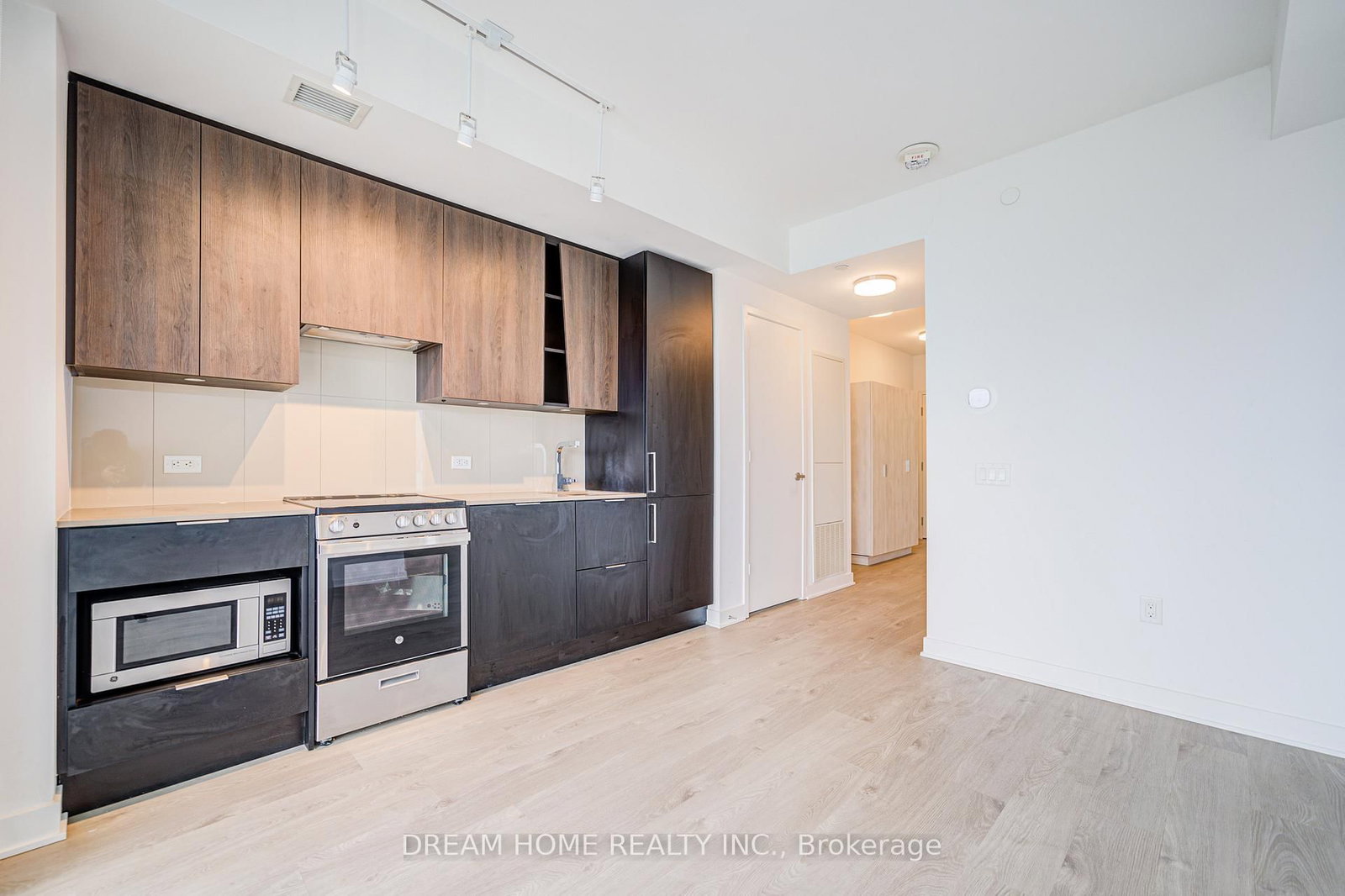 3900 Confederation Parkway, Unit 1911 - Photo 18