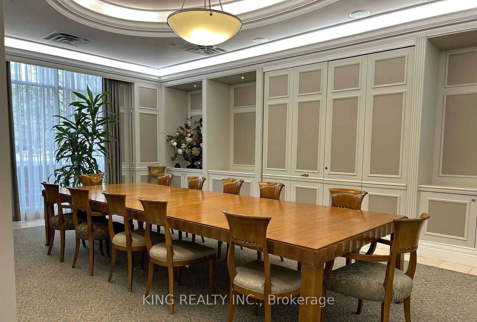 25 Kingsbridge Garden Circle, Unit 627 - Photo 7