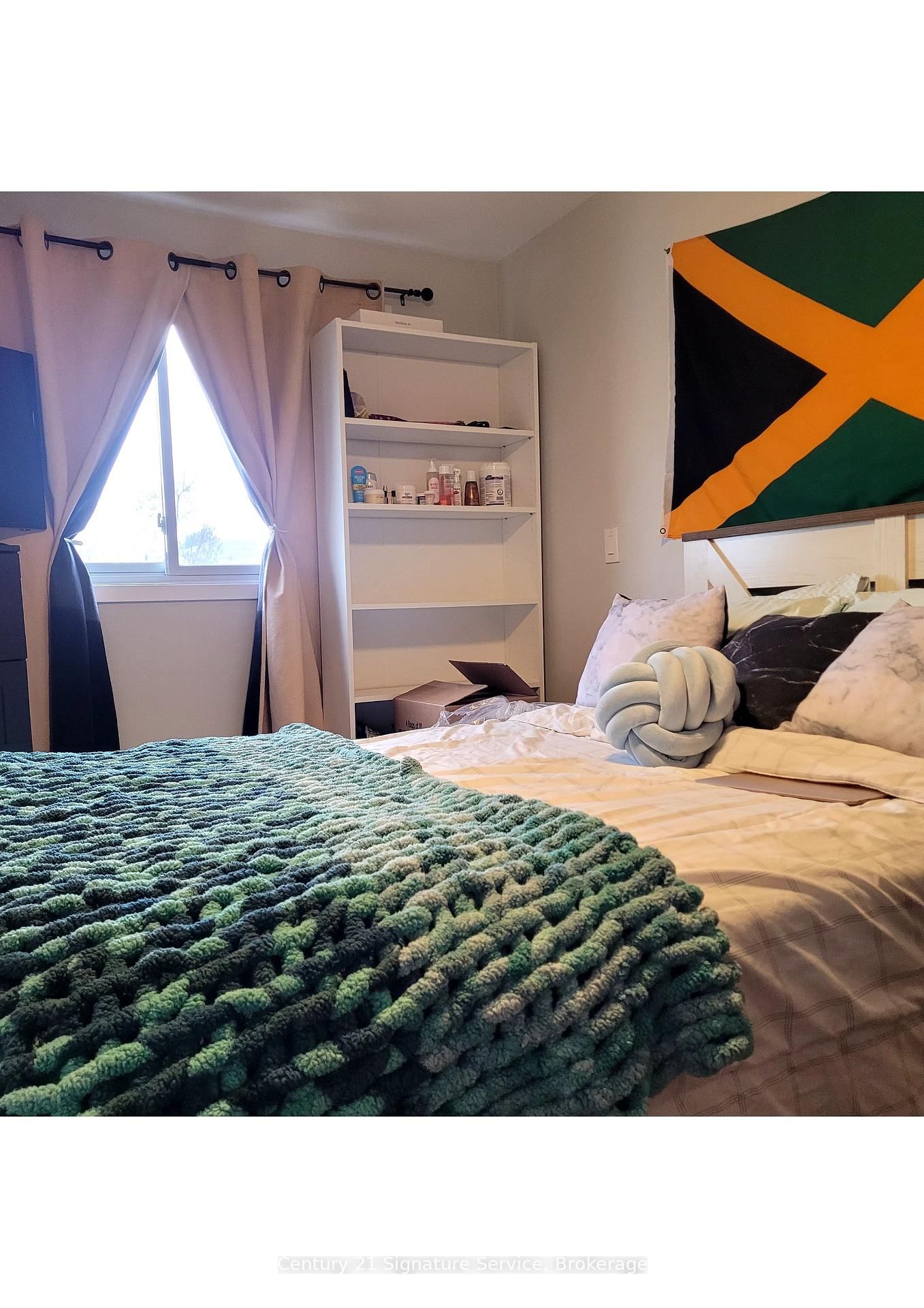 1374 Charles Drive, Unit Upper - Photo 20