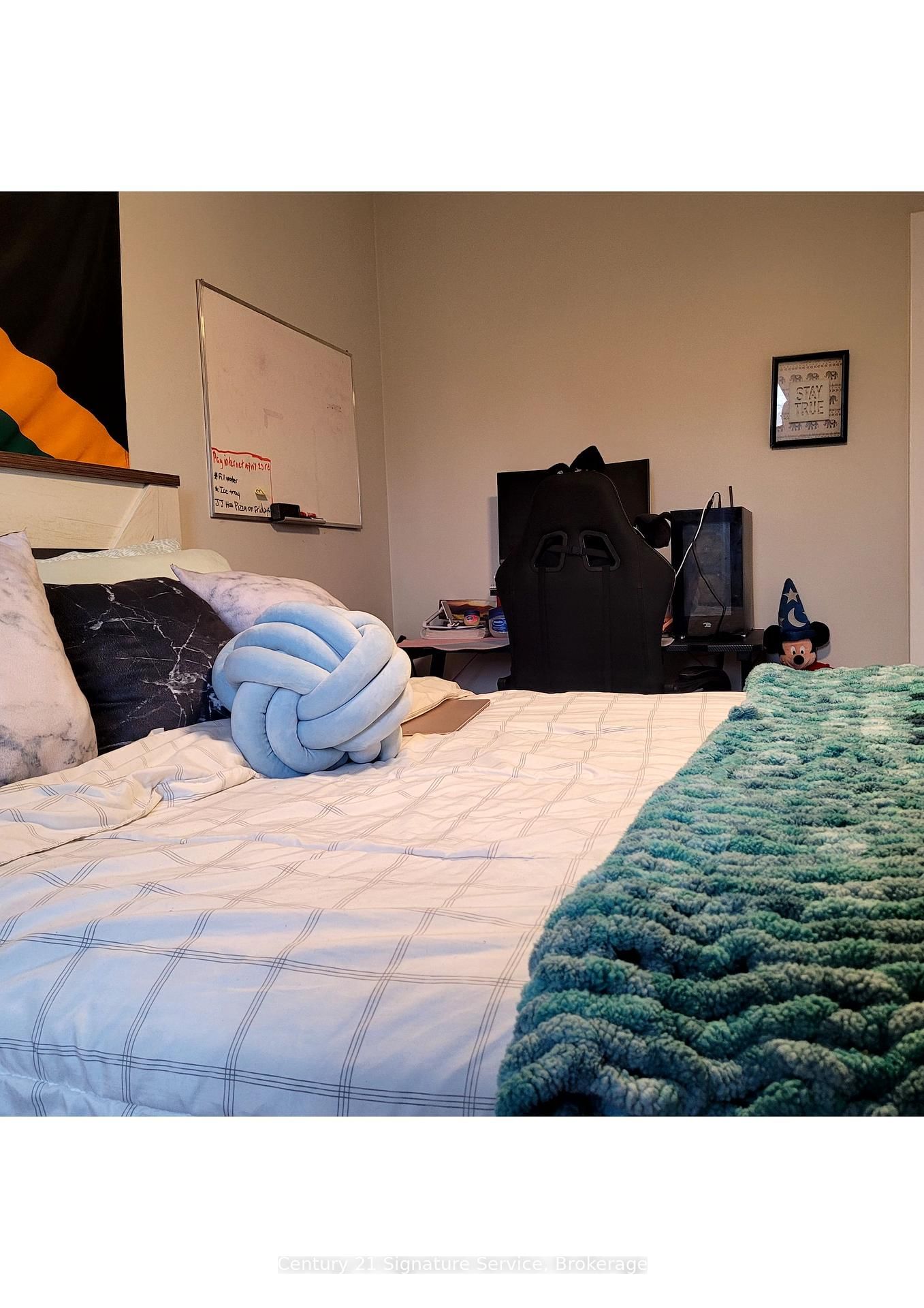 1374 Charles Drive, Unit Upper - Photo 23