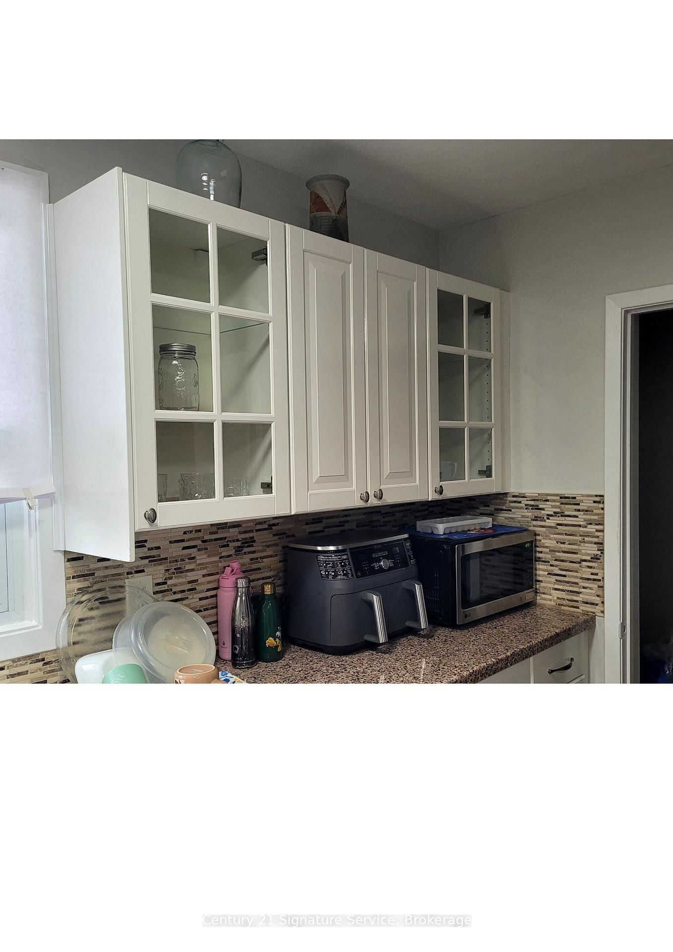 1374 Charles Drive, Unit Upper - Photo 5