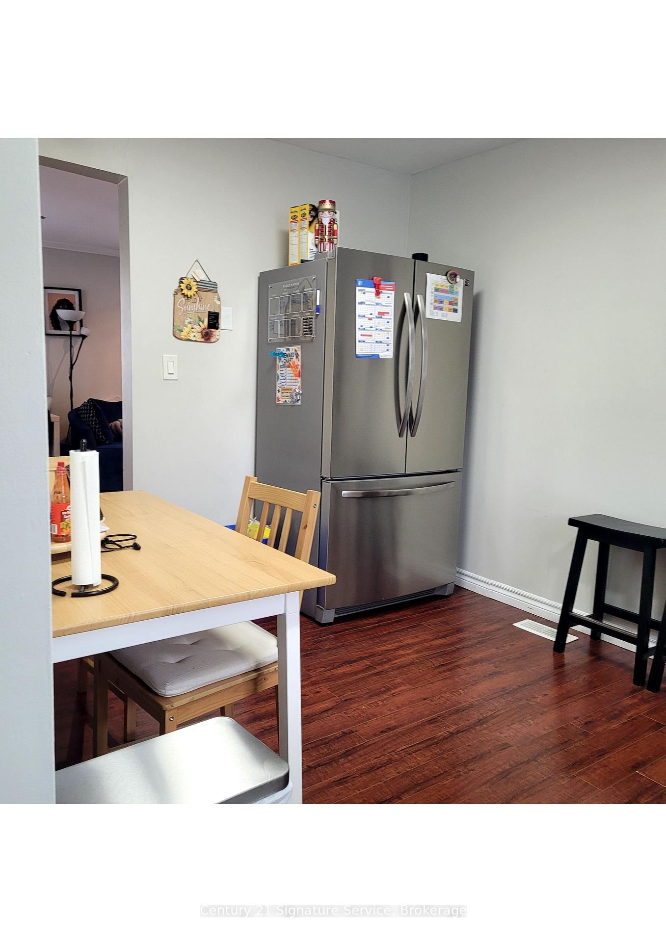 1374 Charles Drive, Unit Upper - Photo 8