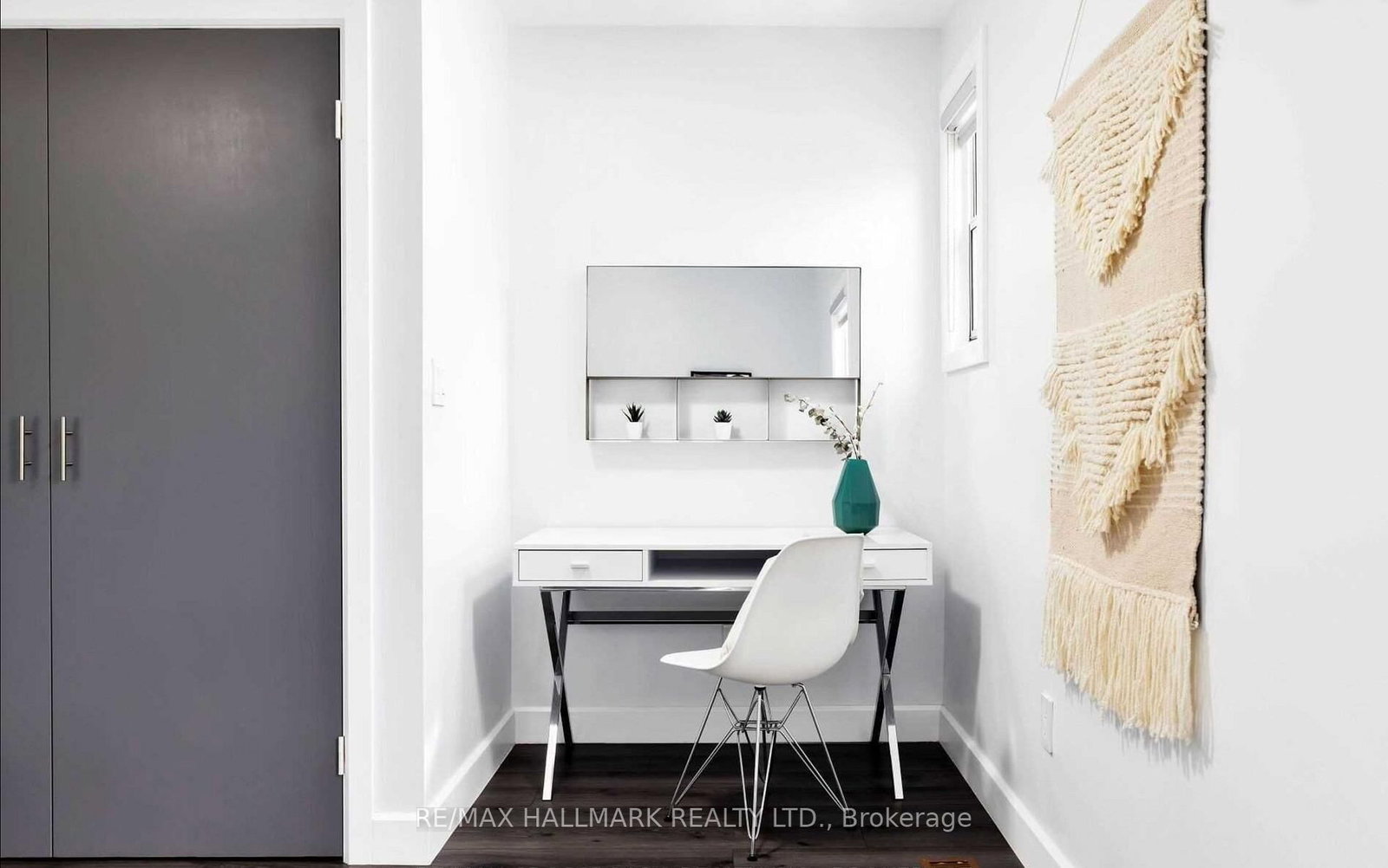 16 Brock Avenue - Photo 11