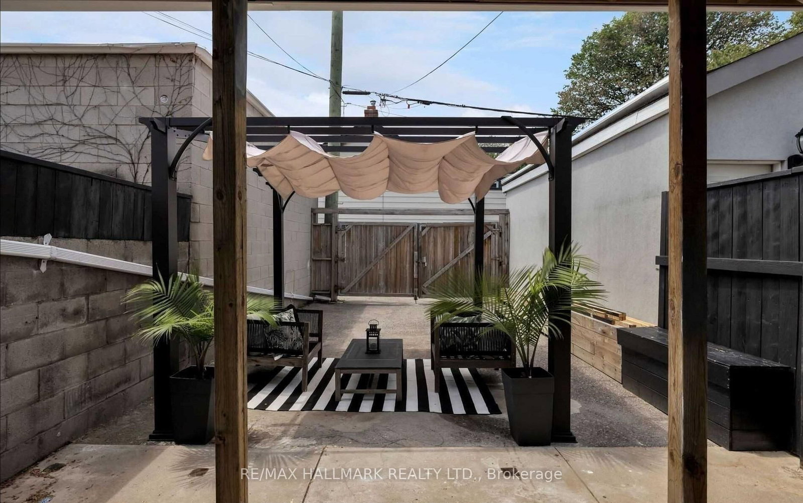 16 Brock Avenue - Photo 17