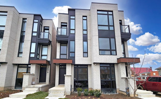 Lower - 208 McRoberts Avenue W