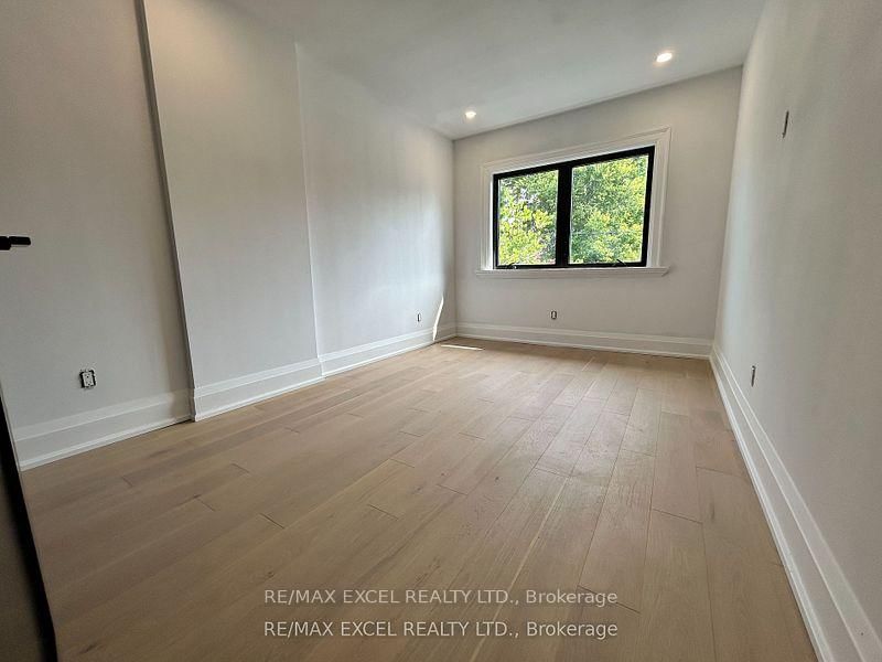 34 Raymond Avenue - Photo 12