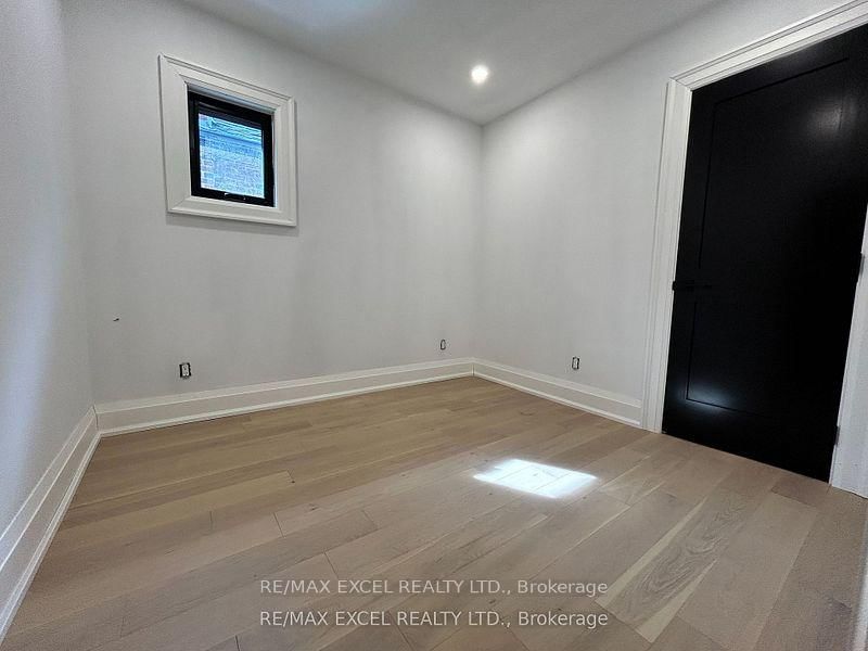 34 Raymond Avenue - Photo 16