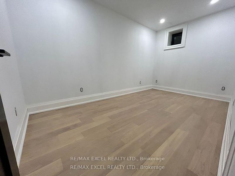 34 Raymond Avenue - Photo 19