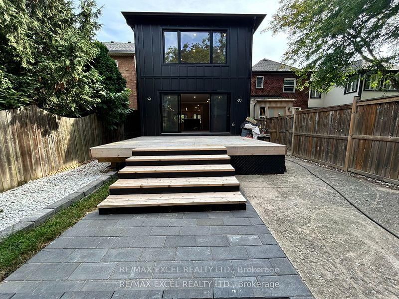 34 Raymond Avenue - Photo 23