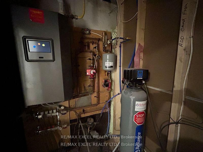 34 Raymond Avenue - Photo 25