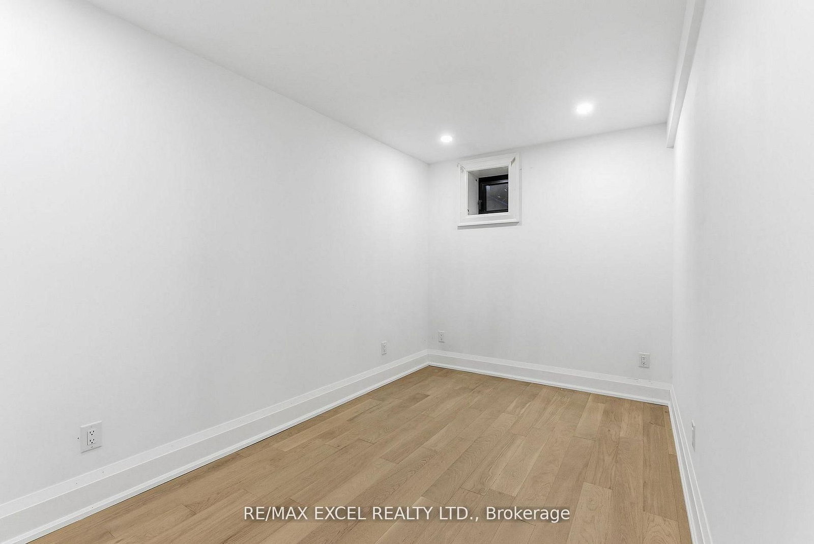 34 Raymond Avenue - Photo 30