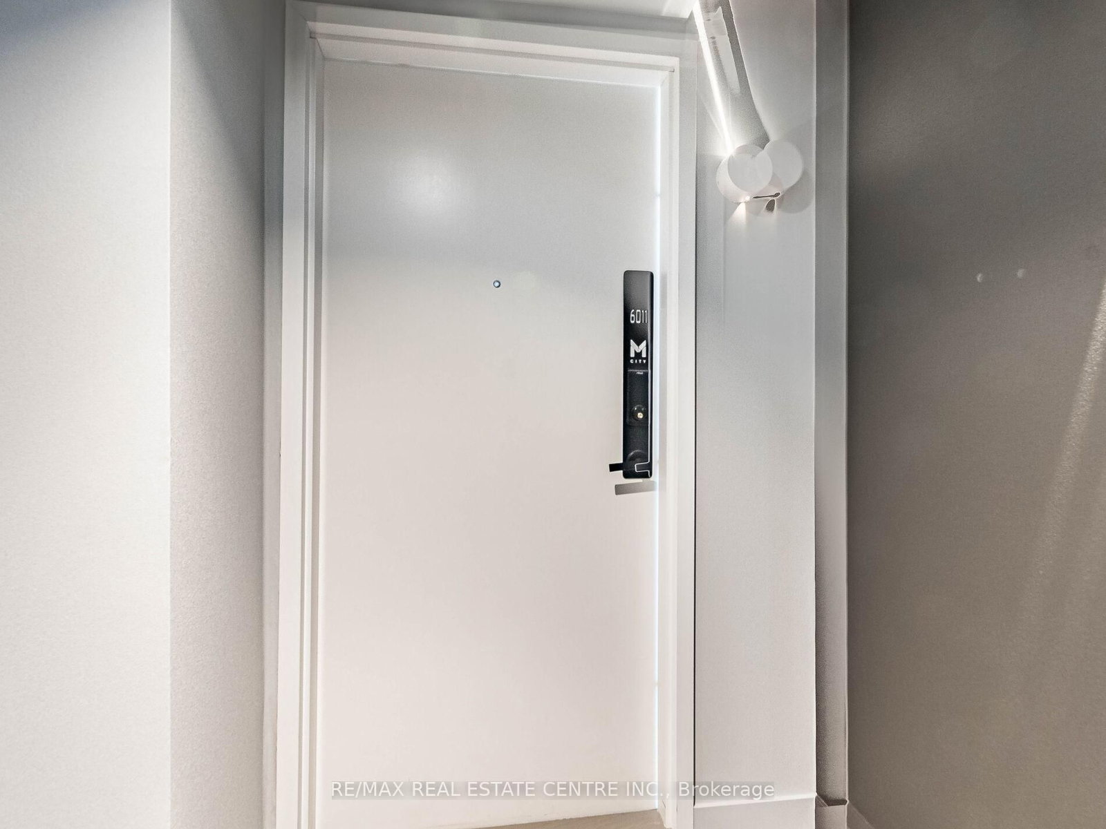 3883 Quartz Road, Unit 6011 - Photo 6