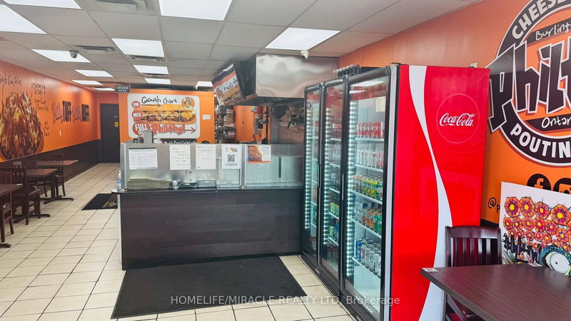 2 - 2405 Fairview St, Burlington, L7R 2E4 | Image 3