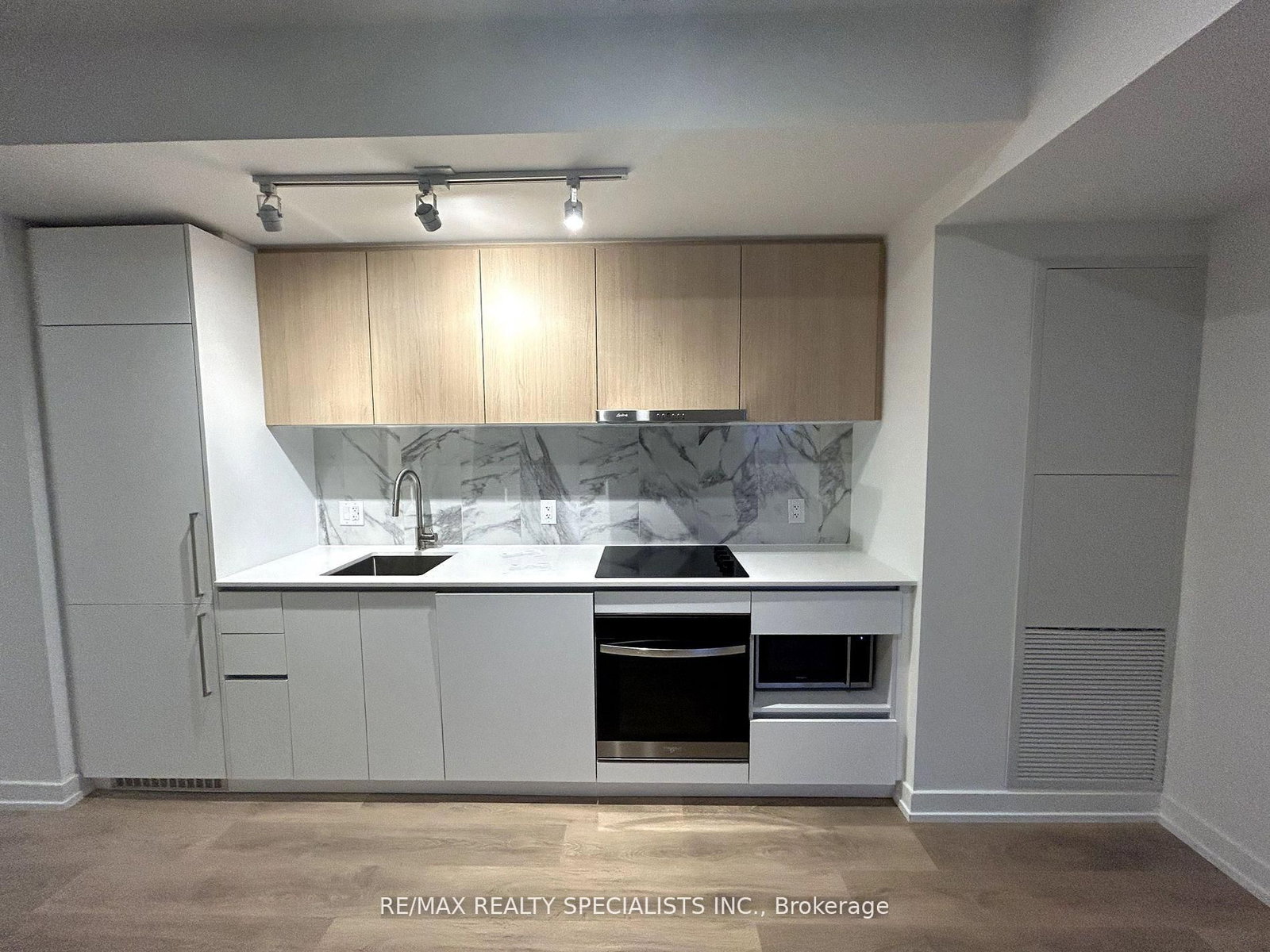 1100 Sheppard Avenue W, Unit 1005 - Photo 7