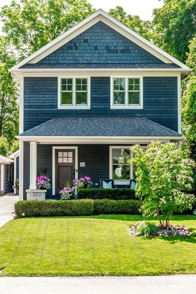 44 Head St, Oakville, L6K 1L5 | Image 2