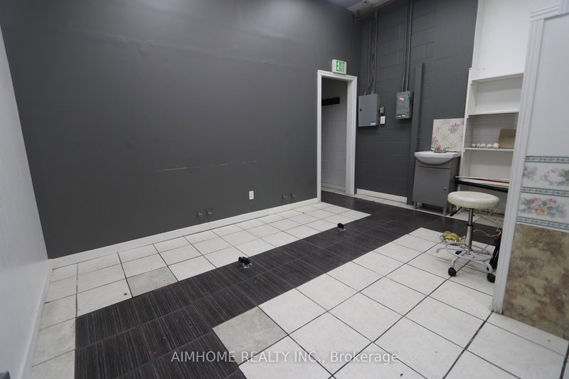 Unit 34 (Part A) - 2580 Shepard Ave, Mississauga, L5A 4K3 | Image 3