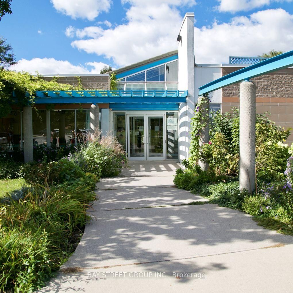 238 The West Mall - Photo 12