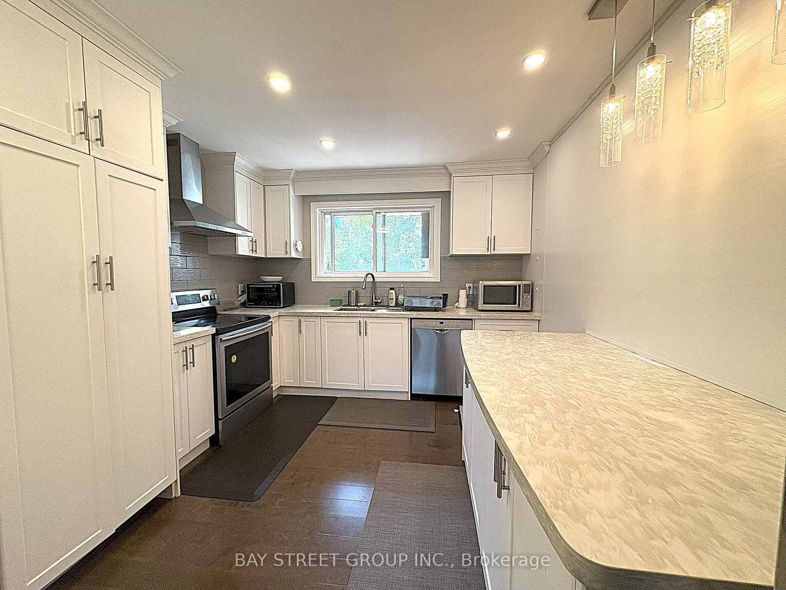 238 The West Mall - Photo 6