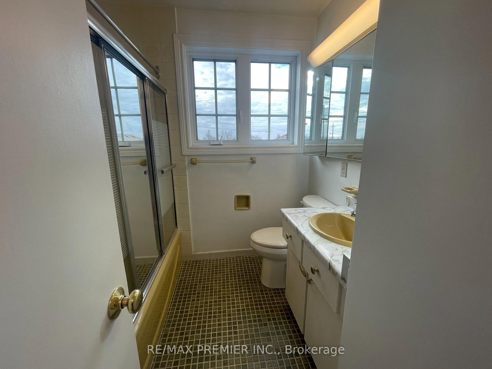 2360 Keele Street, Unit 3 - Photo 12