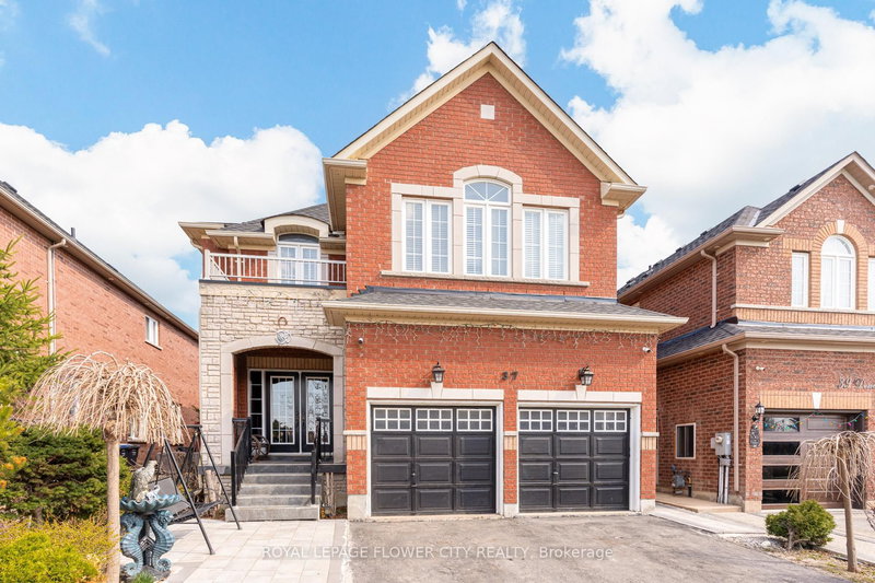 37 Denim Dr, Brampton, L6P 2R3 | Image 3