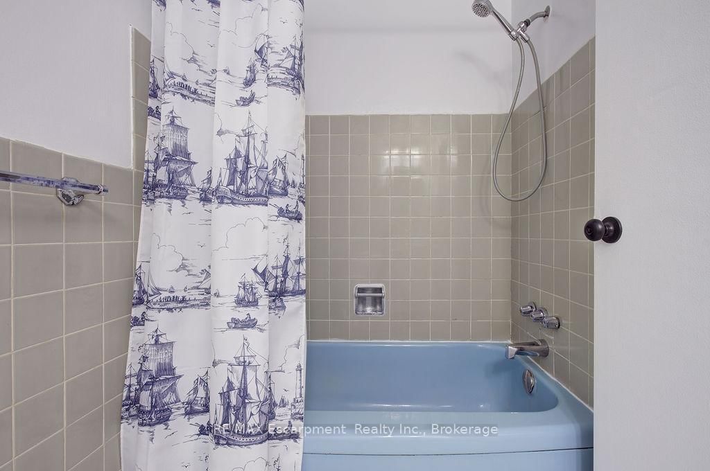 830 Robinson Street, Unit 204 - Photo 12