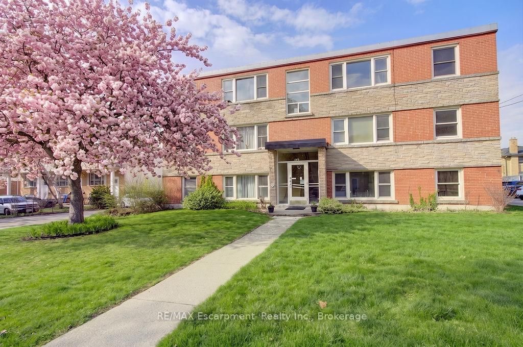 830 Robinson Street, Unit 204 - Photo 16