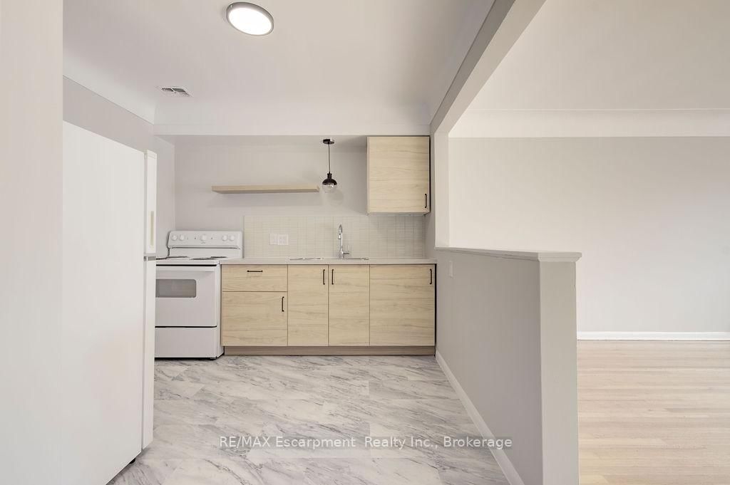 830 Robinson Street, Unit 204 - Photo 4