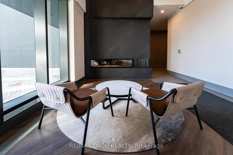 606 - 1007 THE QUEENSWAY Ave, Toronto, M8Z 0H4 | Image 2