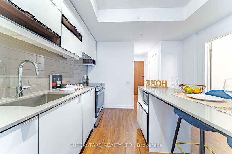 807 - 4065 Confederation Pkwy, Mississauga, L5B 0L4 | Image 3