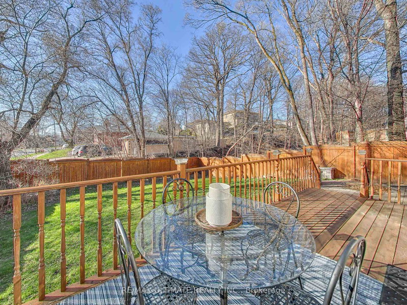 3 - 40 Harrow Dr, Toronto, M6M 2X3 | Image 3