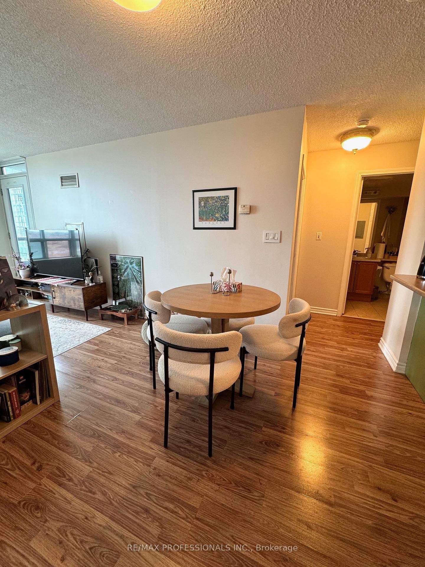 335 Rathburn Road W, Unit 917 - Photo 6