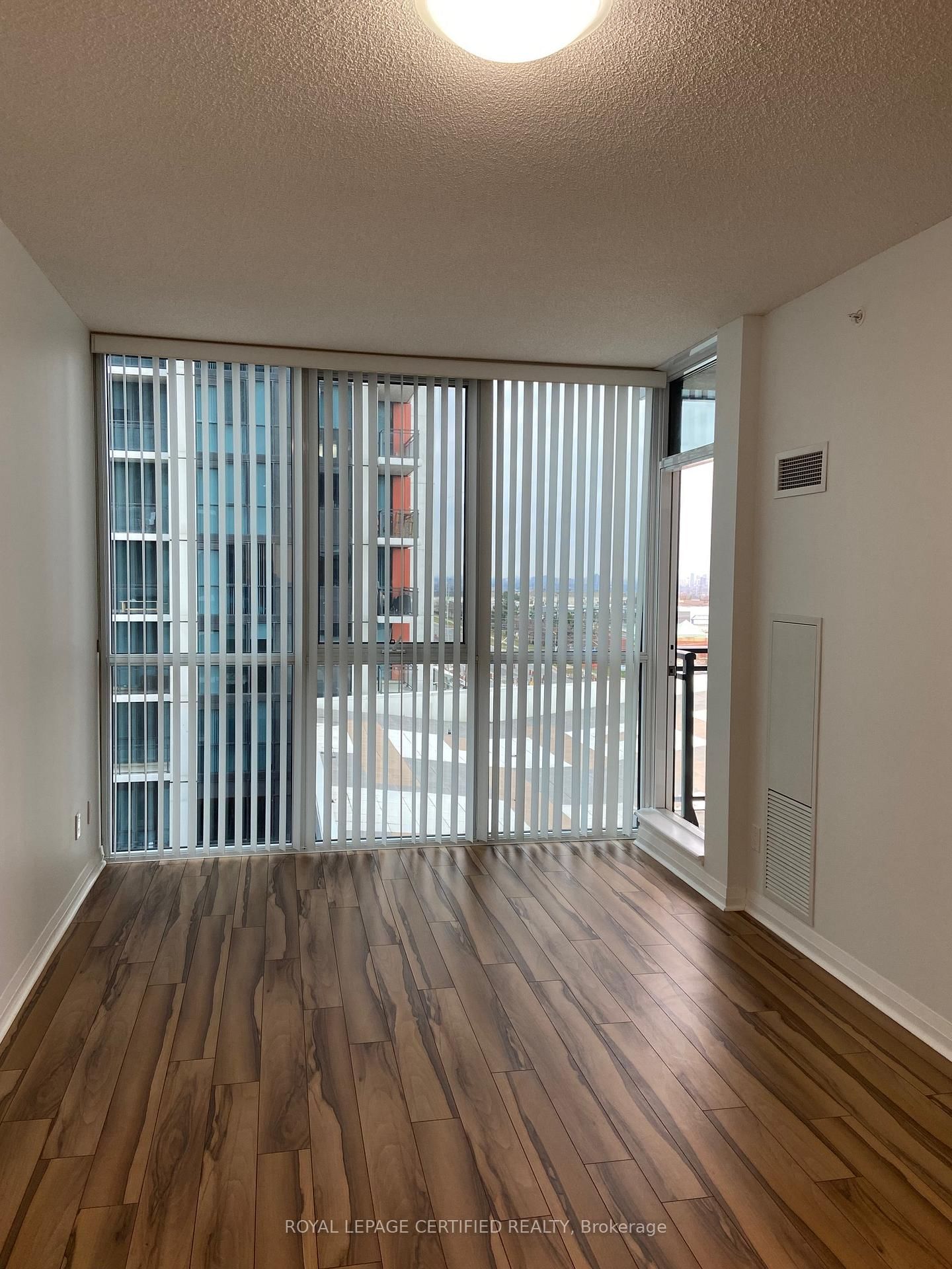 75 Eglinton Avenue W, Unit 701 - Photo 11