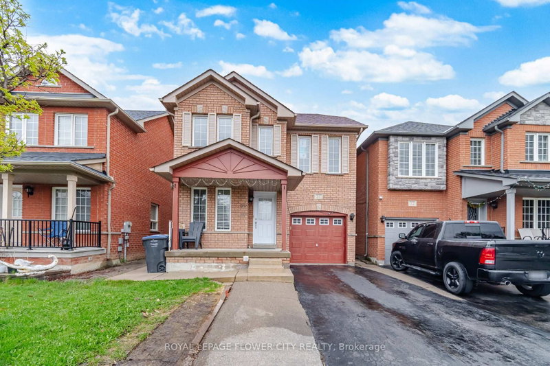 30 Ridgefield Court