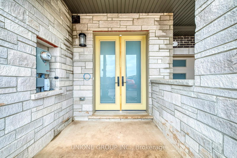 3312 Umar Ave, Oakville, L6M 5S2 | Image 3