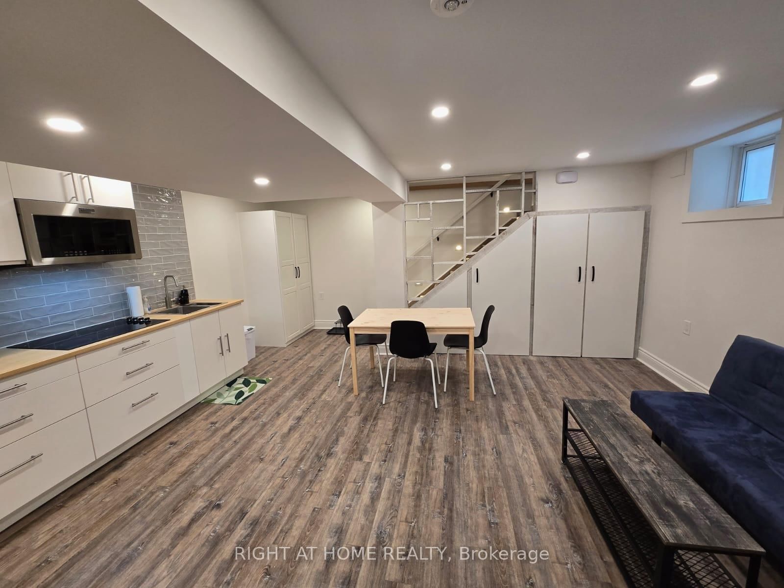 63 Queens Avenue, Unit B - Photo 4