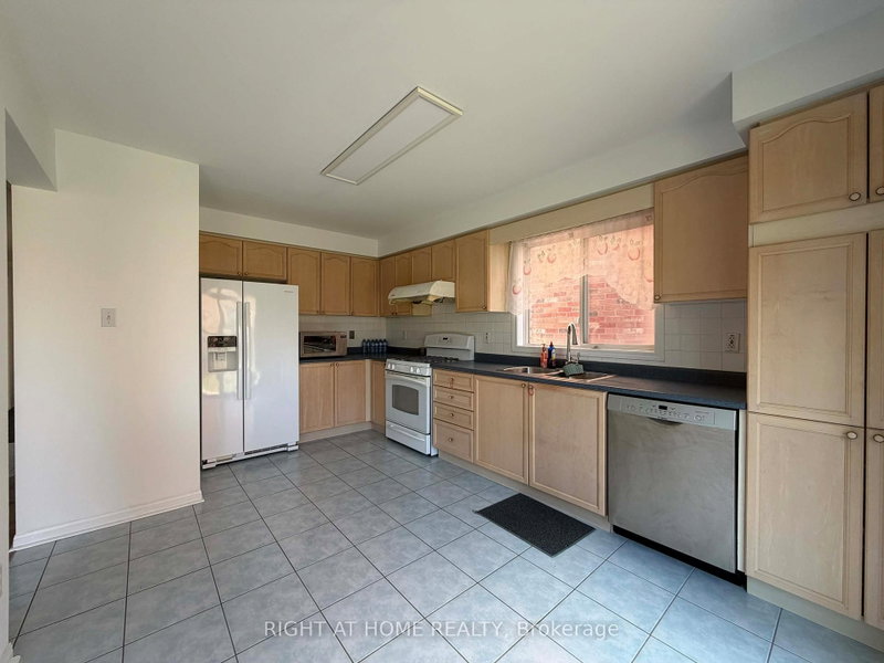 677 Irving Milton,ON L9T 6H6 — Photo 10
