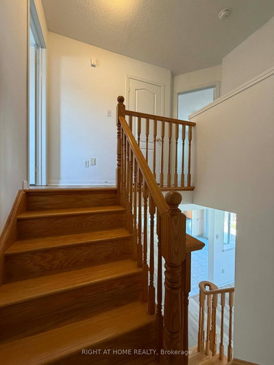 677 Irving Milton,ON L9T 6H6 — Photo 14