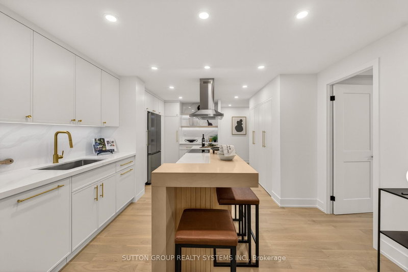 1409 - 820 Burnhamthorpe Rd, Toronto, M9C 4W2 | Image 3