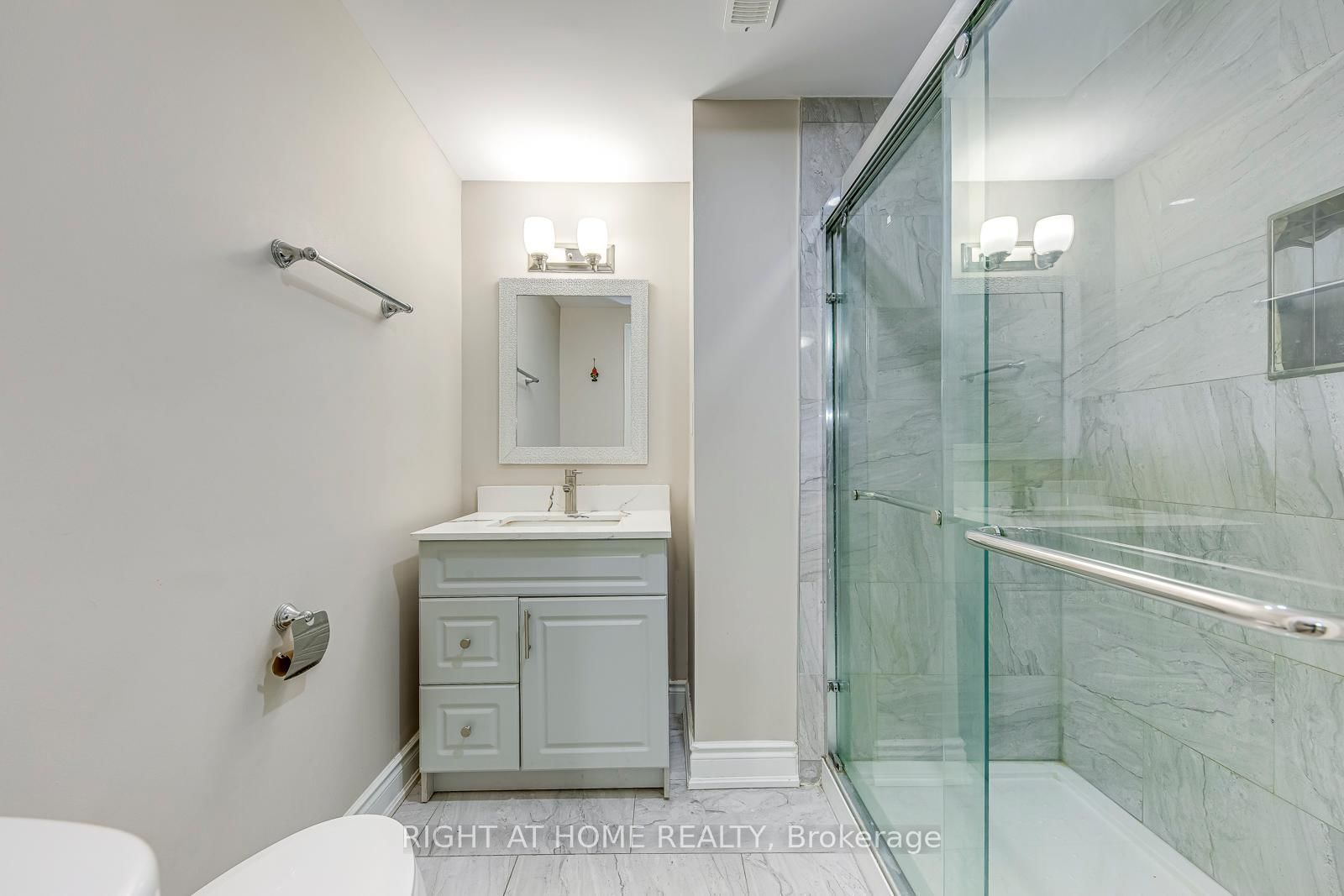 Detached House for lease at lower-99 Masters Green Crescent, Brampton, Ontario, L7A 3K3 - Snelgrove - MLS: W13046564