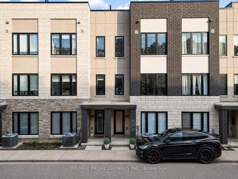 TH27 - 1095 Cooke Blvd, Burlington, L7T 0C4 | Image 2