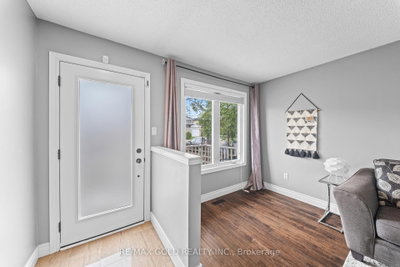 128 Martindale Crescent — photo 5