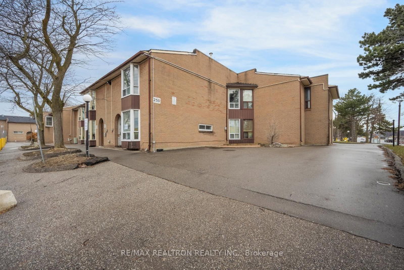 250 John Garland Blvd photo 4