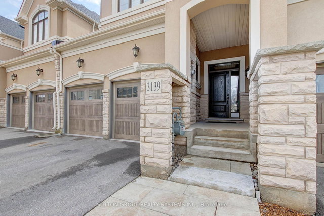 3139 Riverpath Common