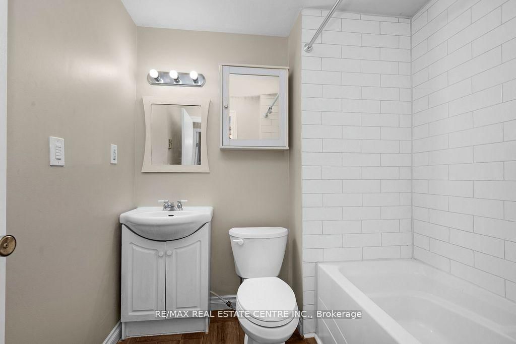 5 Ontario Street, Unit #2 MAIN FLOOR - Photo 6